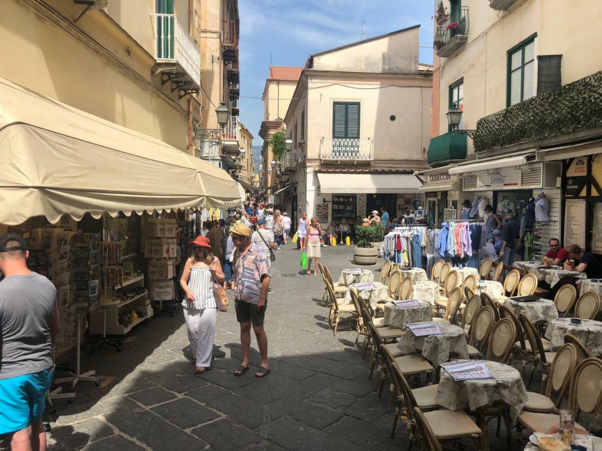 Suites Sorrento Elegance Bagian luar foto